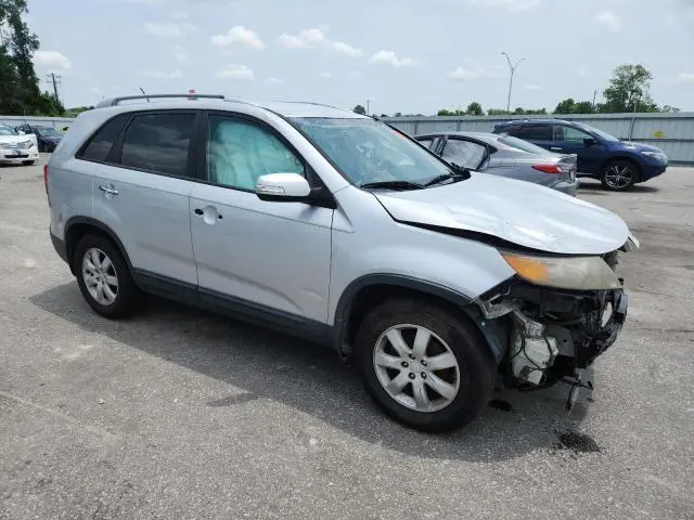 2011 KIA SORENTO BASE  