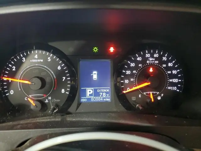 2017 TOYOTA SIENNA LE  