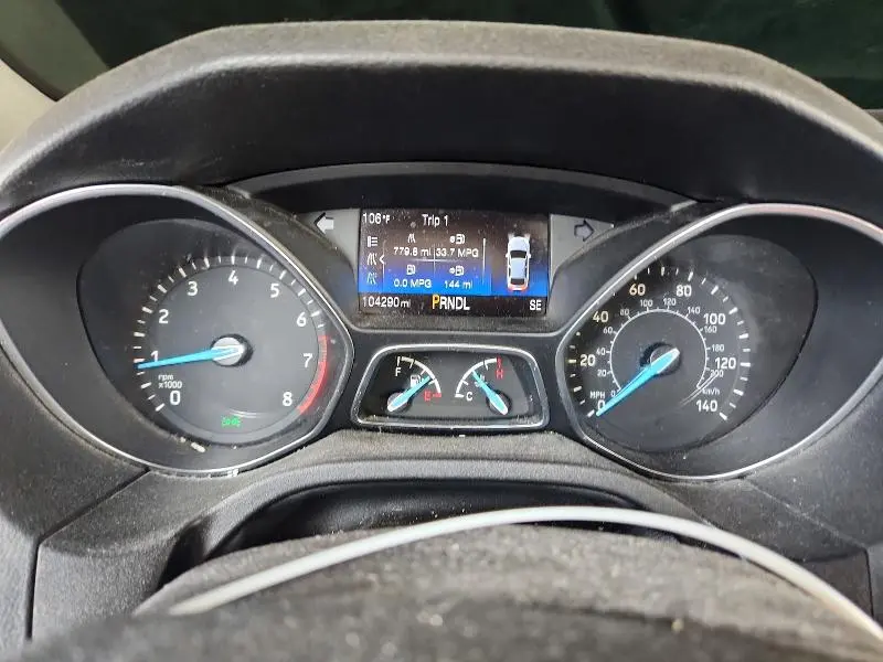 2015 FORD FOCUS SE  