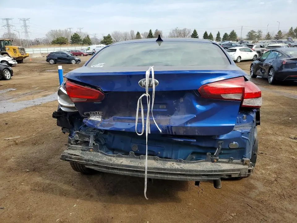 2018 KIA FORTE LX  
