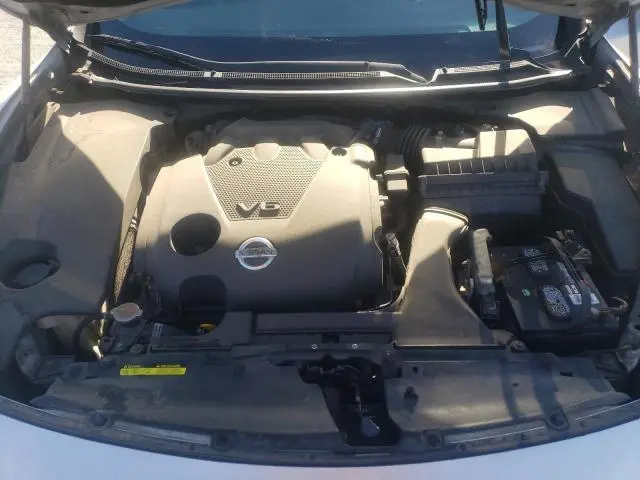 2011 NISSAN MAXIMA S  