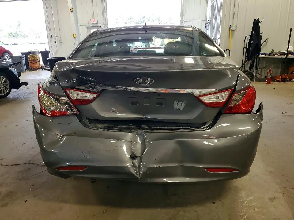 2013 HYUNDAI SONATA GLS  