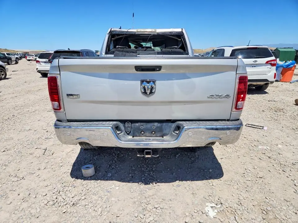 2016 RAM 1500 LARAMIE  