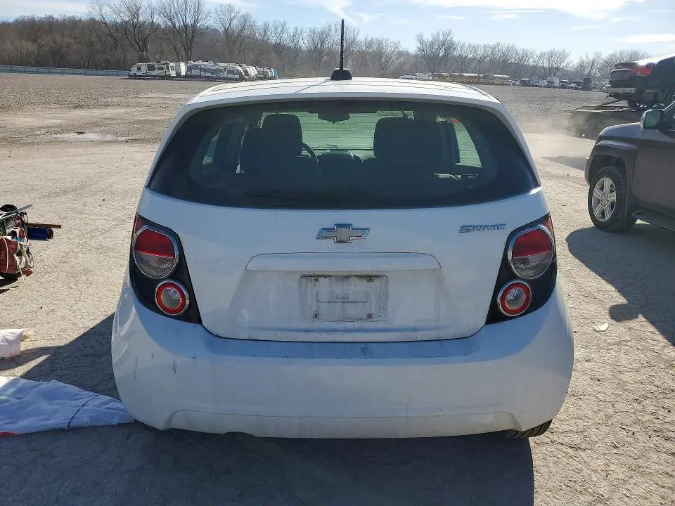 2015 CHEVROLET SONIC LS  