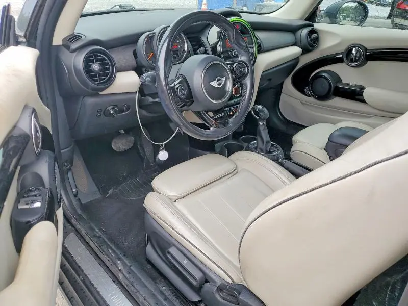 2016 MINI COOPER   