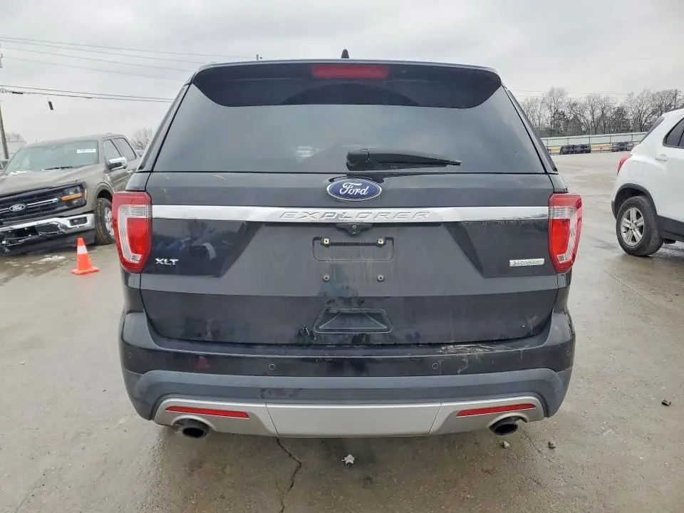 2016 FORD EXPLORER XLT  