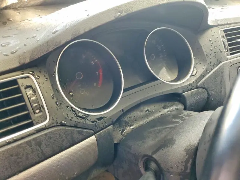 2017 VOLKSWAGEN JETTA SE  