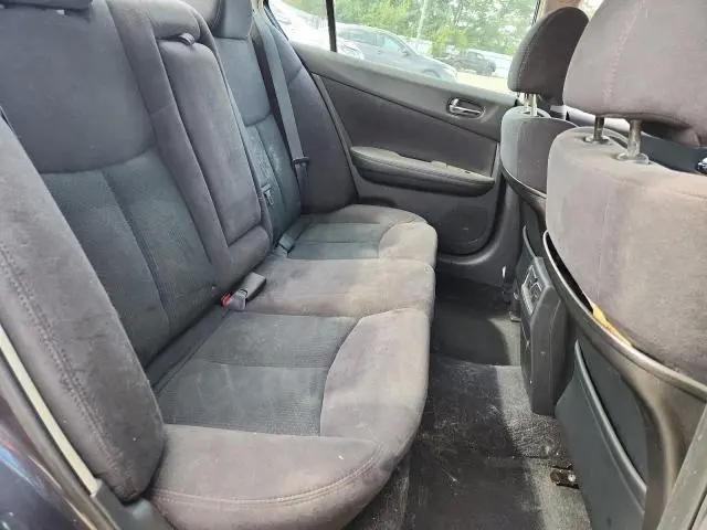2011 NISSAN MAXIMA S  