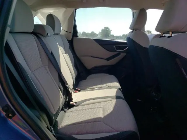 2021 SUBARU FORESTER   