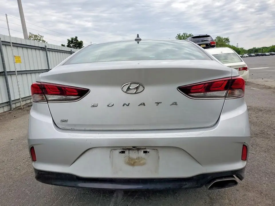 2018 HYUNDAI SONATA SE  