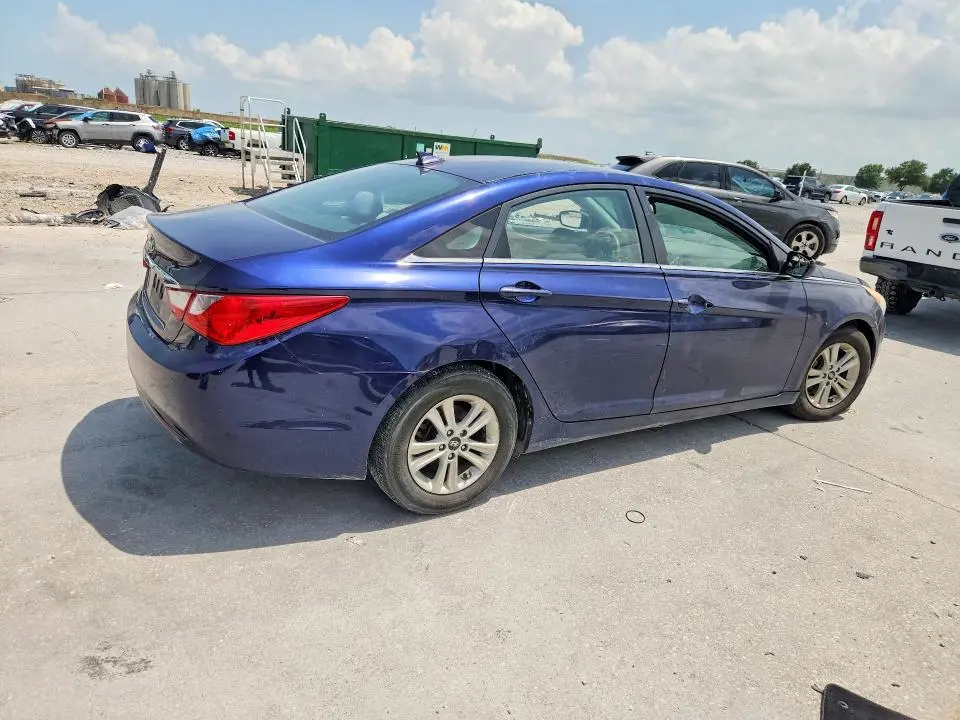 2013 HYUNDAI SONATA GLS  