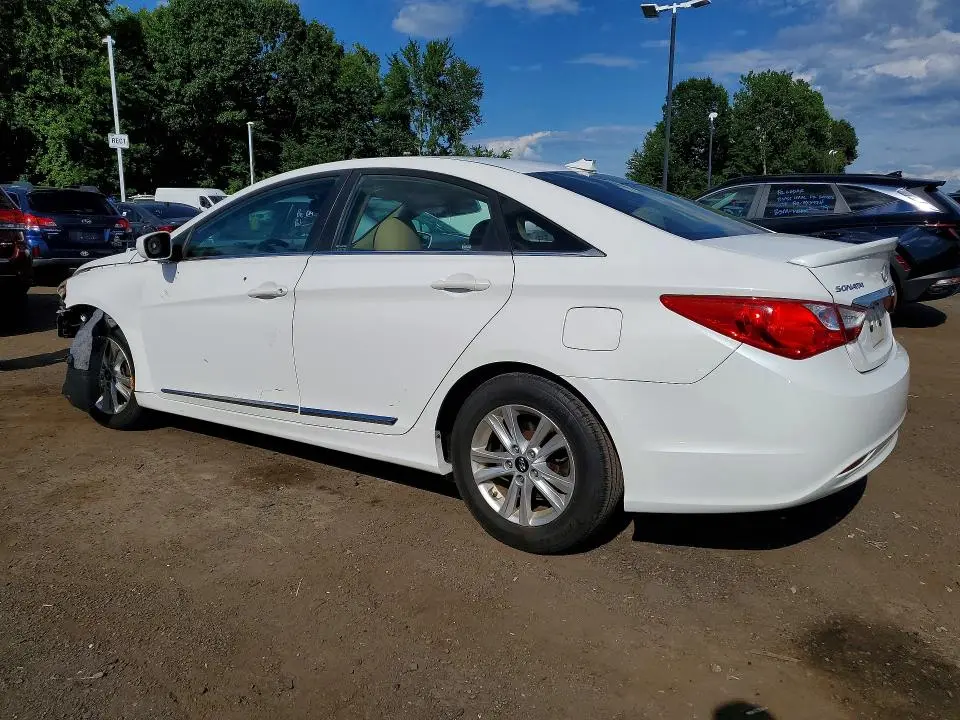 2011 HYUNDAI SONATA GLS  