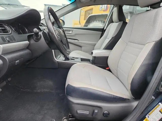 2016 TOYOTA CAMRY LE  