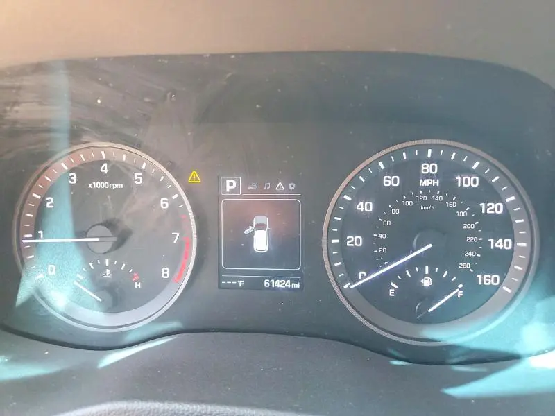 2016 HYUNDAI TUCSON SE  