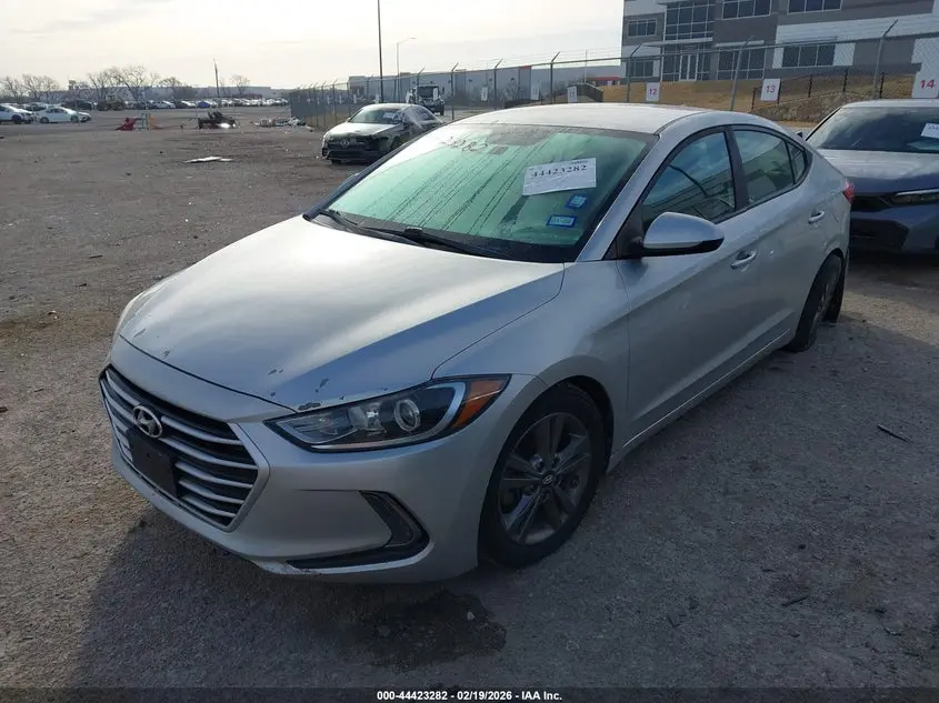 2017 HYUNDAI ELANTRA SE