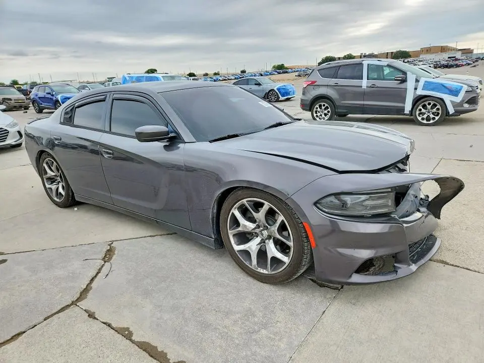 2015 DODGE CHARGER R  