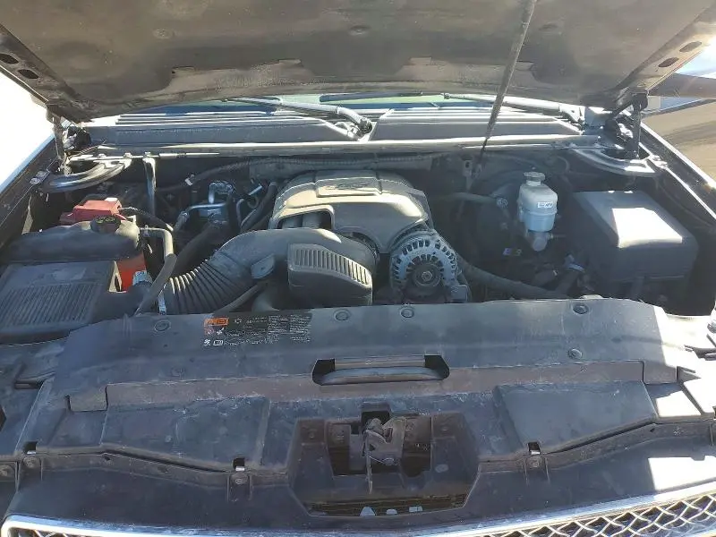 2011 CHEVROLET TAHOE K1500 LTZ  