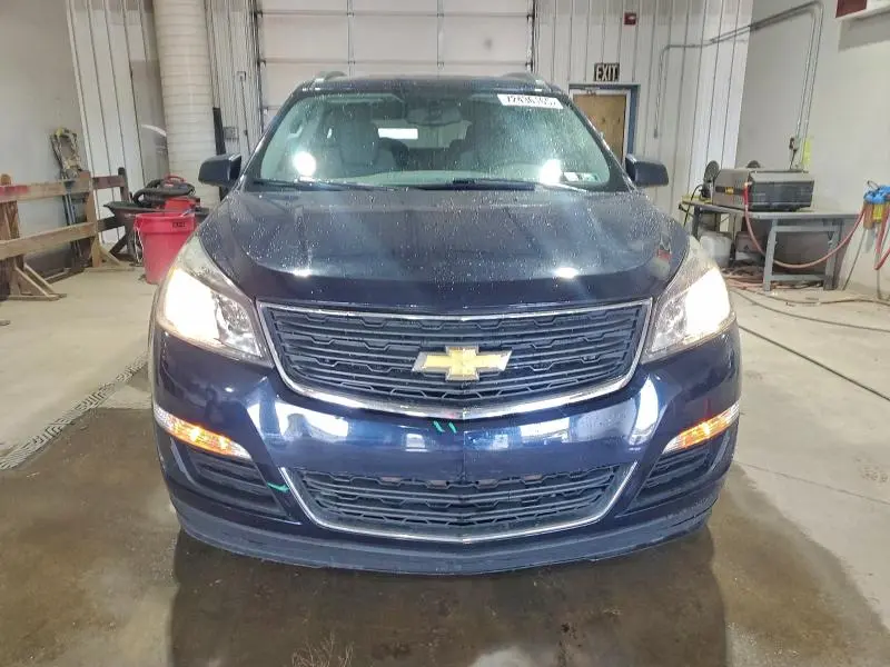 2016 CHEVROLET TRAVERSE LS  