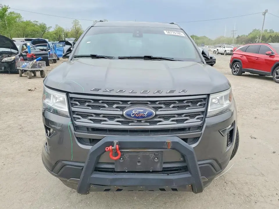 2019 FORD EXPLORER XLT  