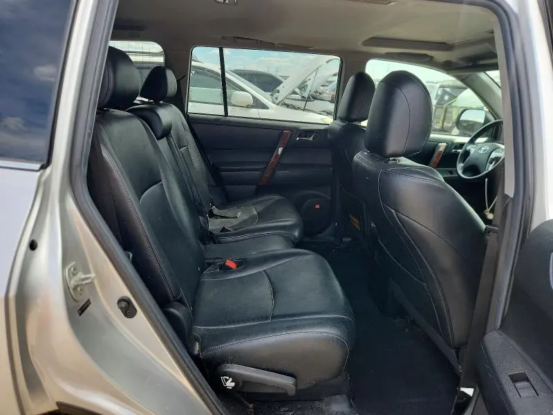 2013 TOYOTA HIGHLANDER LIMITED  