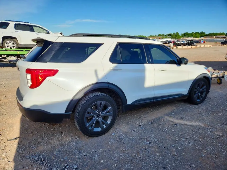 2021 FORD EXPLORER XLT  