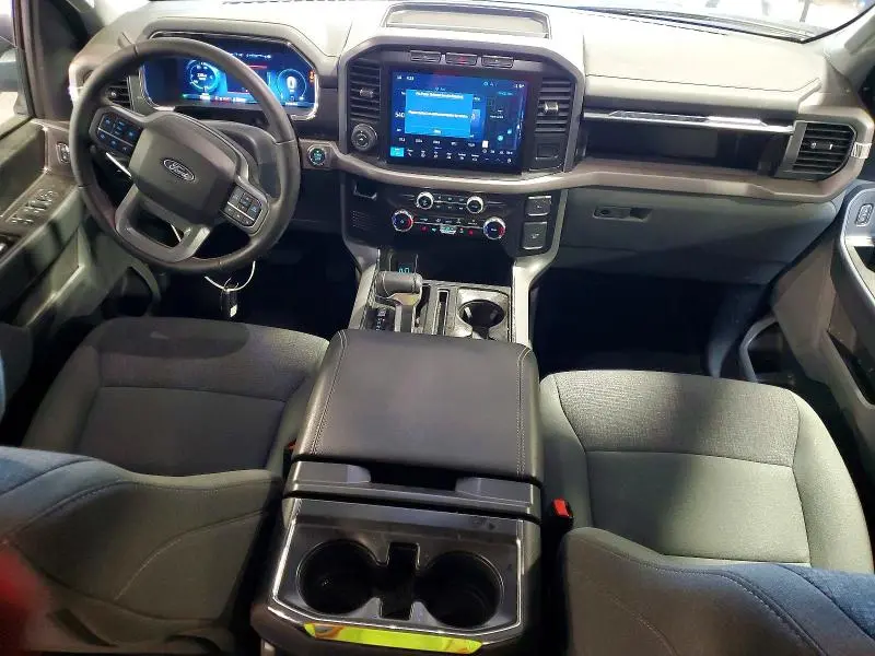 2024 FORD F150 LIGHTNING XLT  