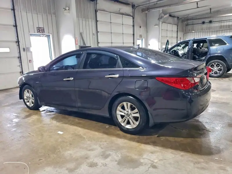 2011 HYUNDAI SONATA GLS  