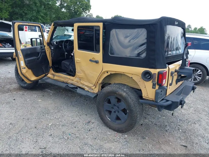 2013 JEEP WRANGLER UNLIMITED SAHARA