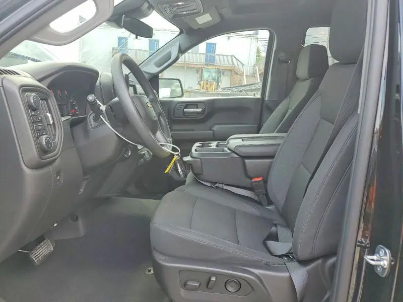 2025 CHEVROLET SILVERADO K1500 CUSTOM  