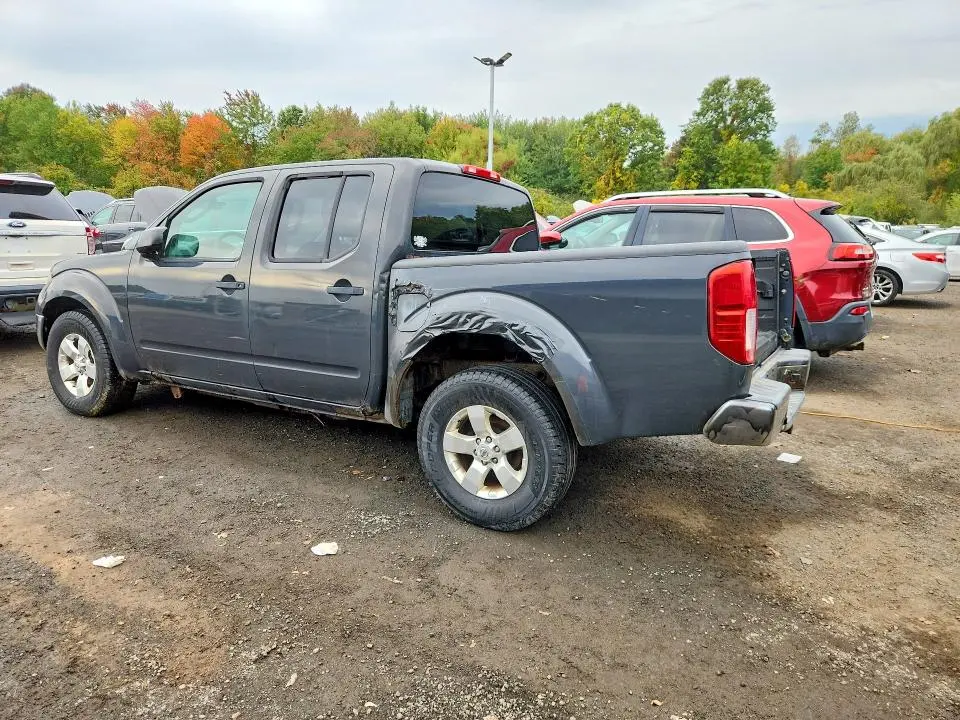 2010 NISSAN FRONTIER SE V6  