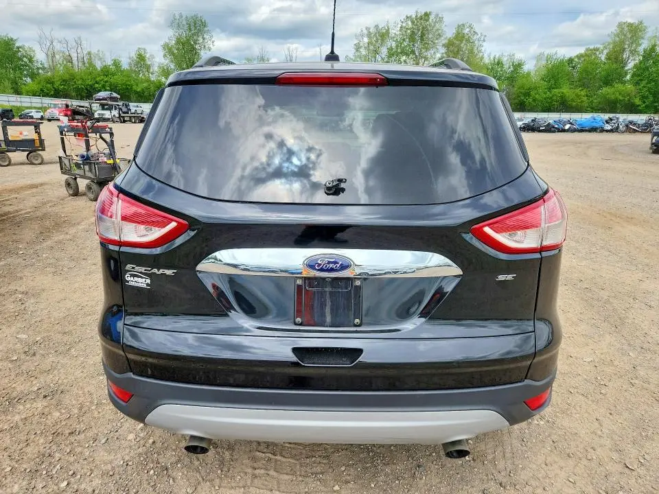 2016 FORD ESCAPE SE  