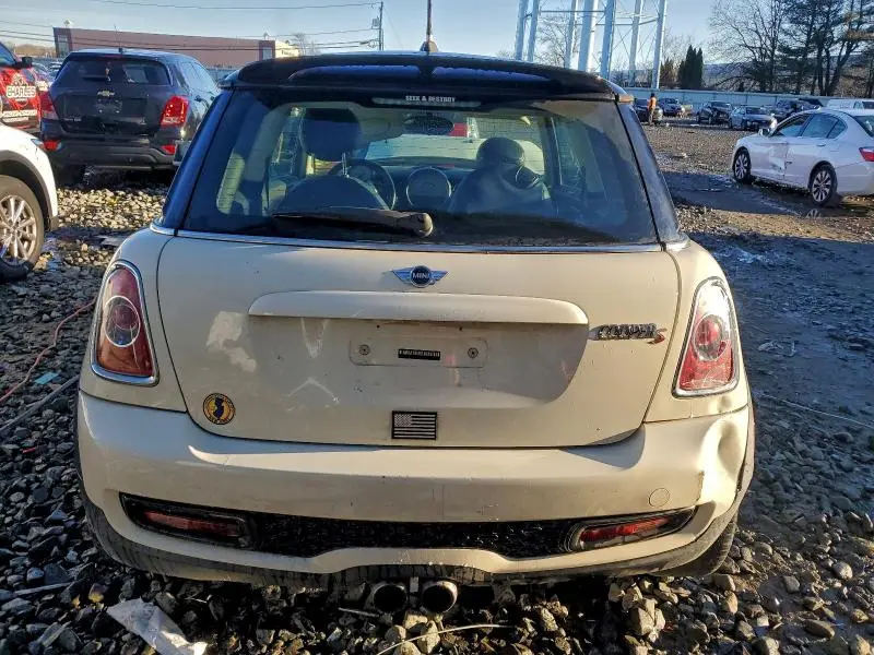 2012 MINI COOPER S  