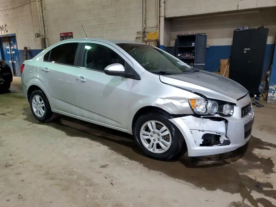 2015 CHEVROLET SONIC LT  