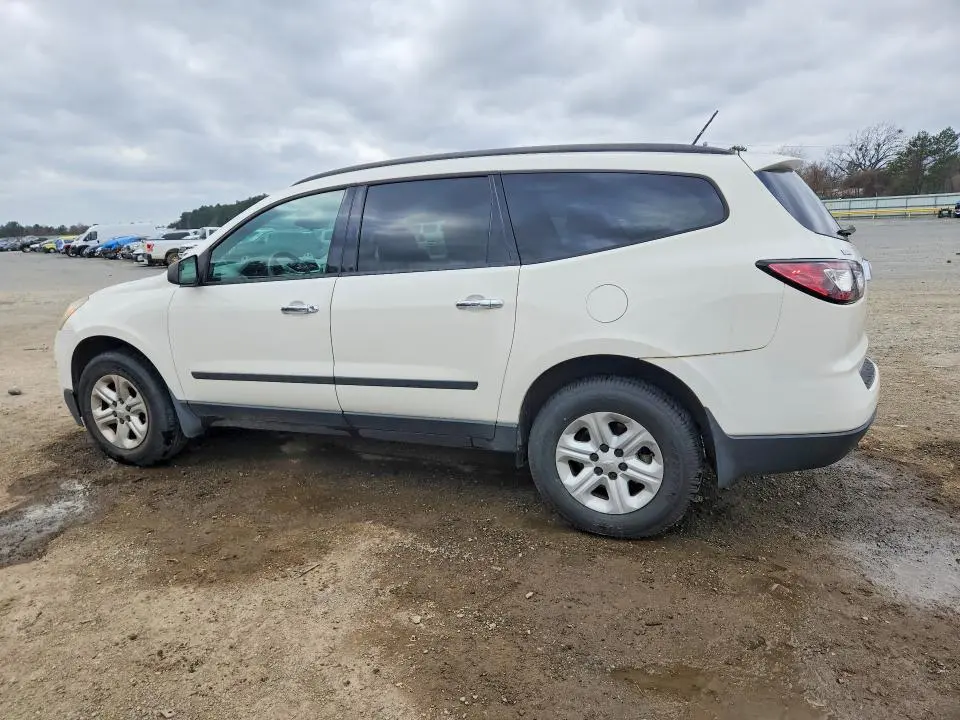 2014 CHEVROLET TRAVERSE LS  