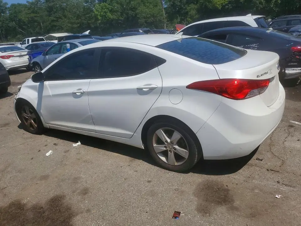 2013 HYUNDAI ELANTRA GLS  