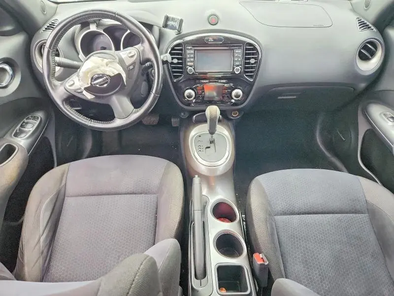 2015 NISSAN JUKE SV  