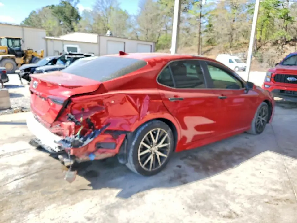 2021 TOYOTA CAMRY SE  