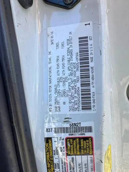 2016 TOYOTA TACOMA SR  