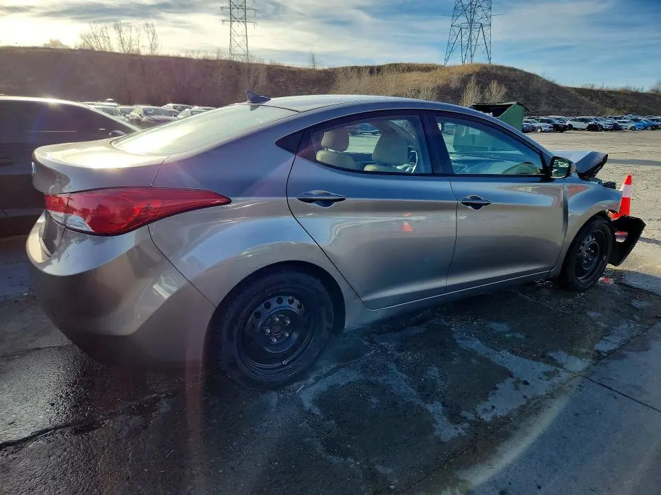 2012 HYUNDAI ELANTRA GLS  
