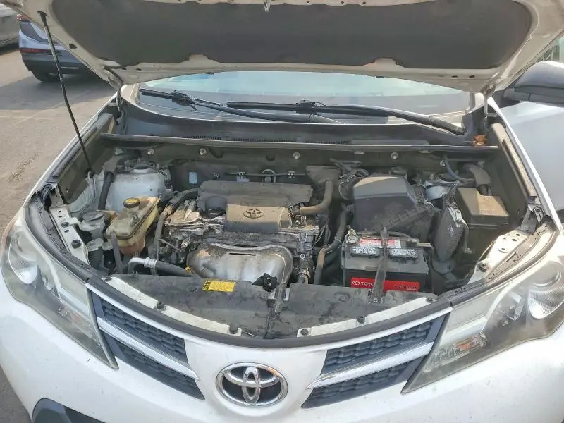 2013 TOYOTA RAV4 LE  
