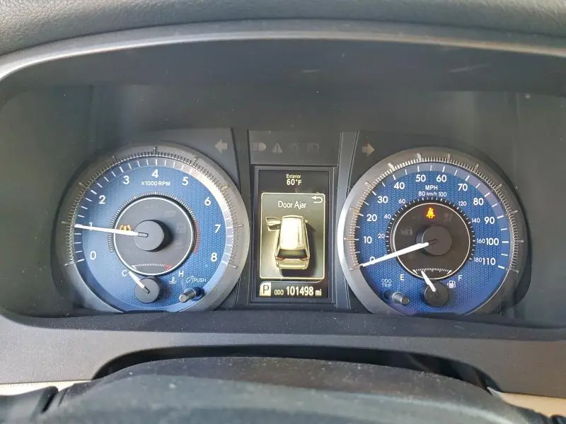 2016 TOYOTA SIENNA XLE  