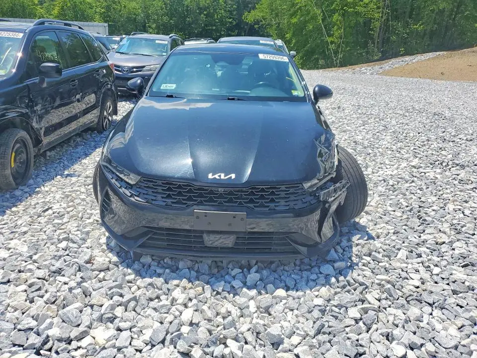 2022 KIA K5 EX  