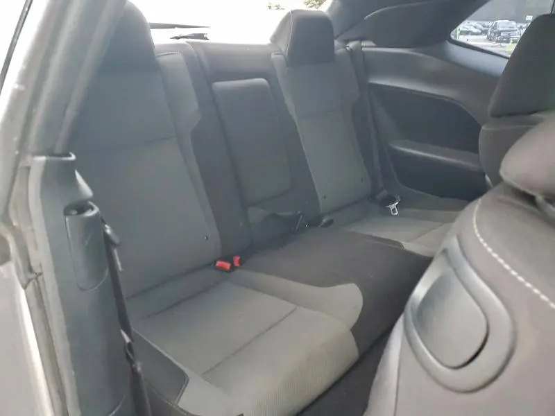 2015 DODGE CHALLENGER SXT  