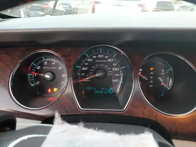 2011 FORD TAURUS LIMITED  