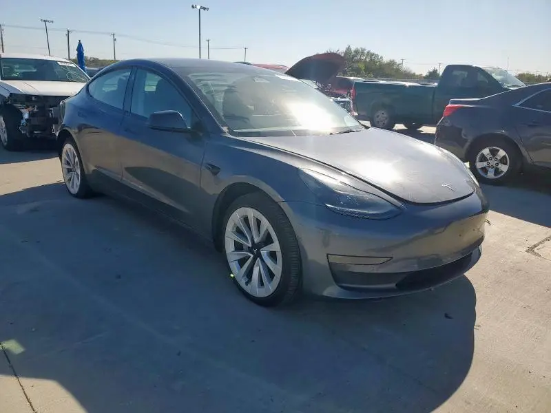 2022 TESLA MODEL 3   