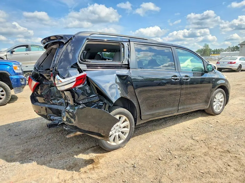 2017 TOYOTA SIENNA XLE 7-PASSENGER  