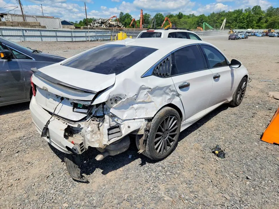 2018 HONDA ACCORD LX  