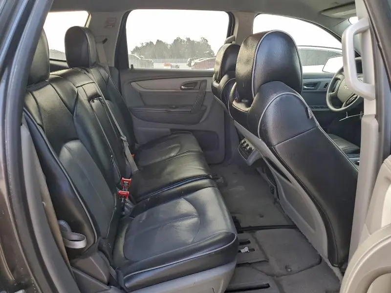 2015 CHEVROLET TRAVERSE LS  