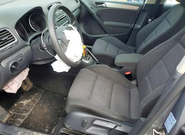 2013 VOLKSWAGEN GOLF   