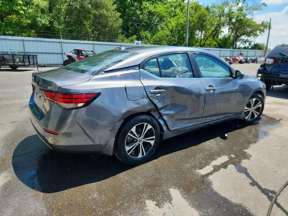 2022 NISSAN SENTRA SV  